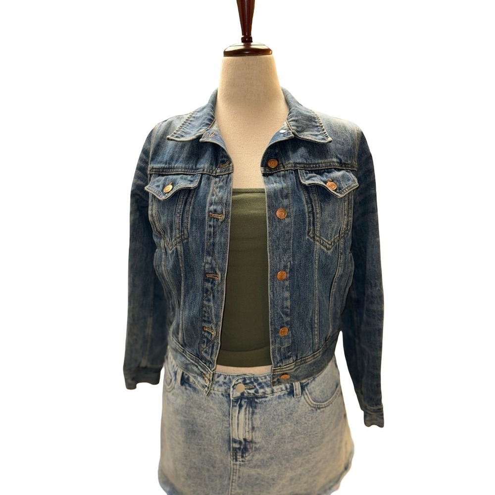J.Crew Denim Trucker Jacket Women Medium Blue Cotton Classic Button Front Pocket